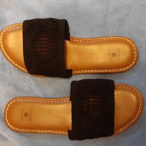 Shade and shore,Black sandals, size 7